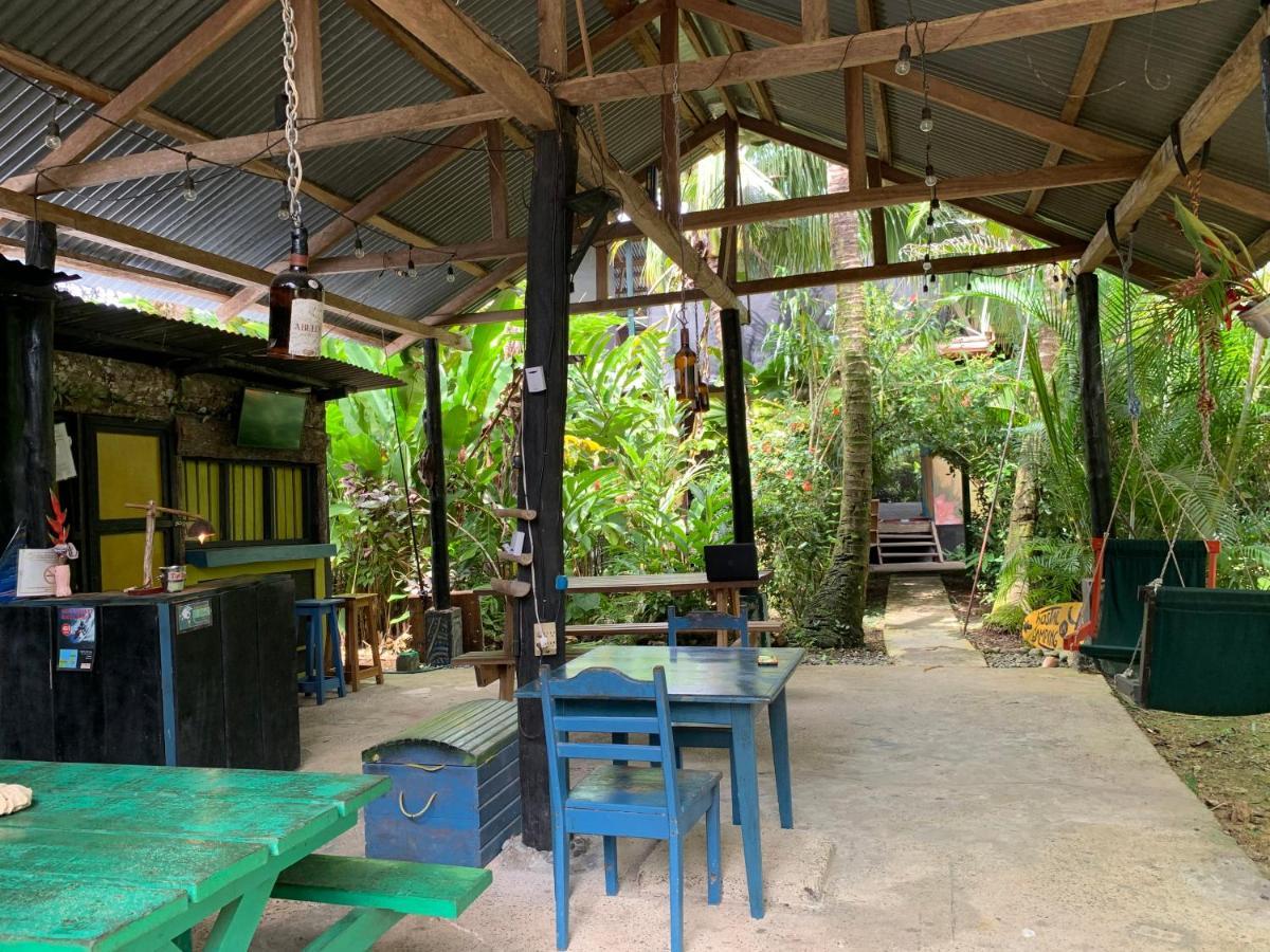 Surf Camp Hotel Bocas del Toro Exterior photo