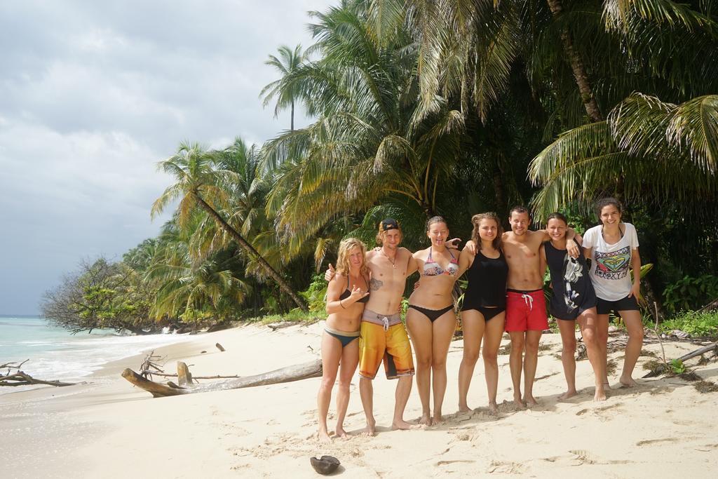 Surf Camp Hotel Bocas del Toro Exterior photo